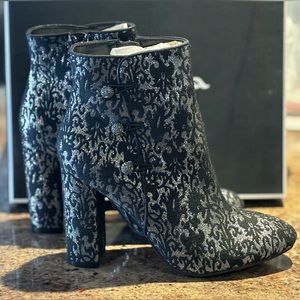 Nina Boots, Sz 7.5M, New in box